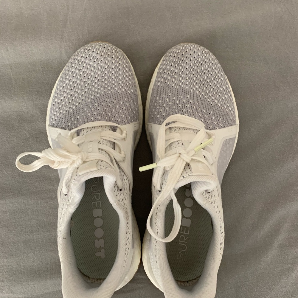 Women’s Adidas Pureboosts Size 6